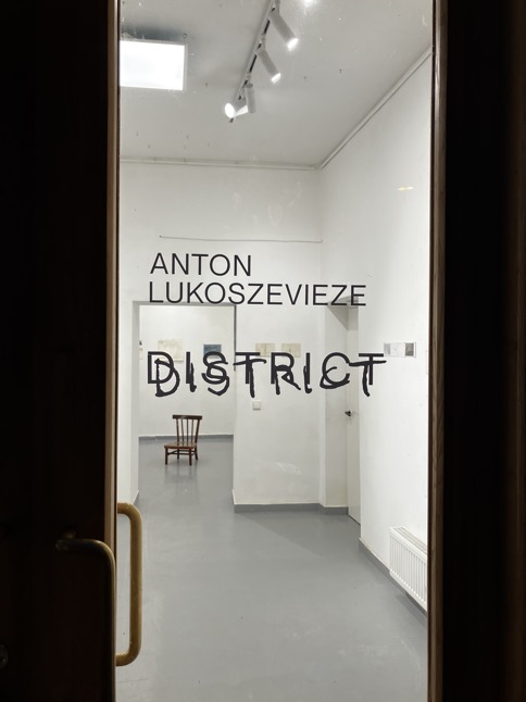 district door show